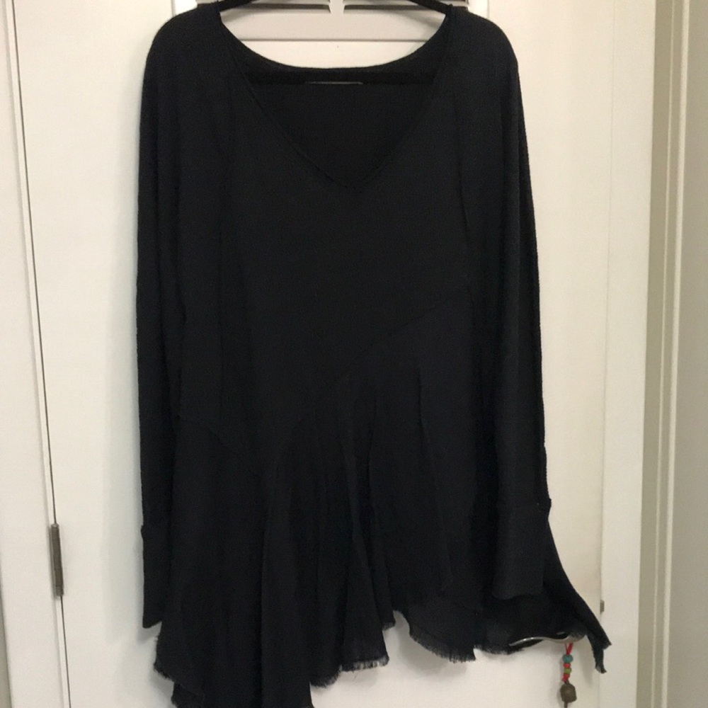We The Free Black Asymmetrical Shirt Size: Small